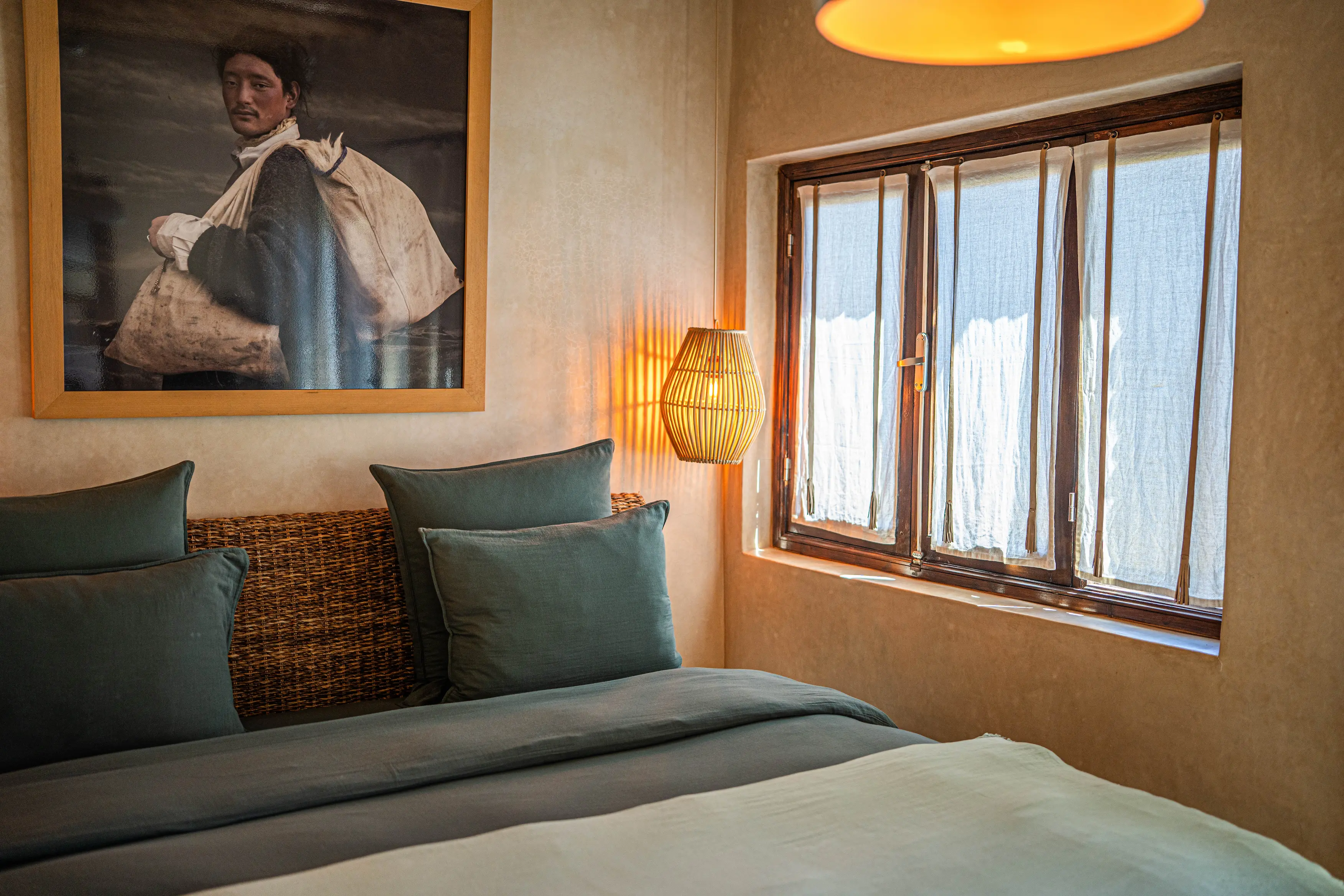 Spacious lodge room featuring panoramic Atlas Mountain views